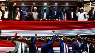 السودان.. مفاجأة رئيس الحركة الشعبية يؤجل توقيع الوثيقة إلى الجمعة