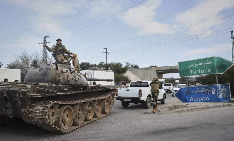 سوريا.. الاشتباكات العنيفة في اللاذقية تودي بحياة 70 شخصًا 1 سوريا