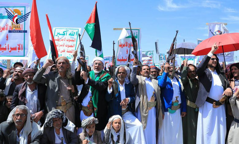 الحوثيون يعلنون "حصارًا بحريًا" على ميناء حيفا في إسرائيل