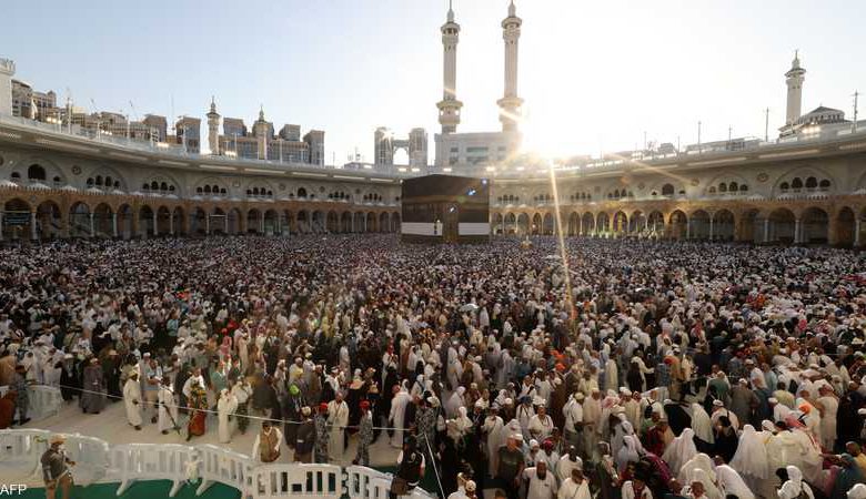 ختام رحلة العمر.. حجاج بيت الله الحرام يؤدون طواف الوداع بمشاعر روحانية 1 ختام رحلة العمر.. حجاج بيت الله الحرام يؤدون طواف الوداع بمشاعر روحانية