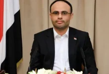 الحوثيون يحذرون الشركات الأجنبية من الاستثمار في إسرائيل: تهديدات ومهلة للمغادرة