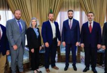 الشرع يستقبل وفدًا من الكونجرس الأمريكي في دمشق ويؤكد على وحدة سوريا ويهدئ المخاوف من التقسيم