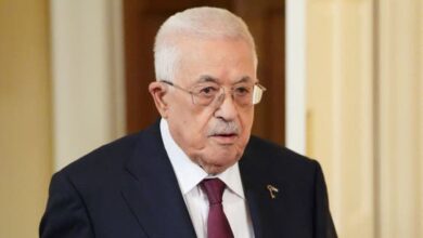 عباس يصدر إعلاناً بتولي نائبه مهام رئيس فلسطين حال شغور المنصب 3 عباس يصدر إعلاناً بتولي نائبه مهام رئيس فلسطين حال شغور المنصب