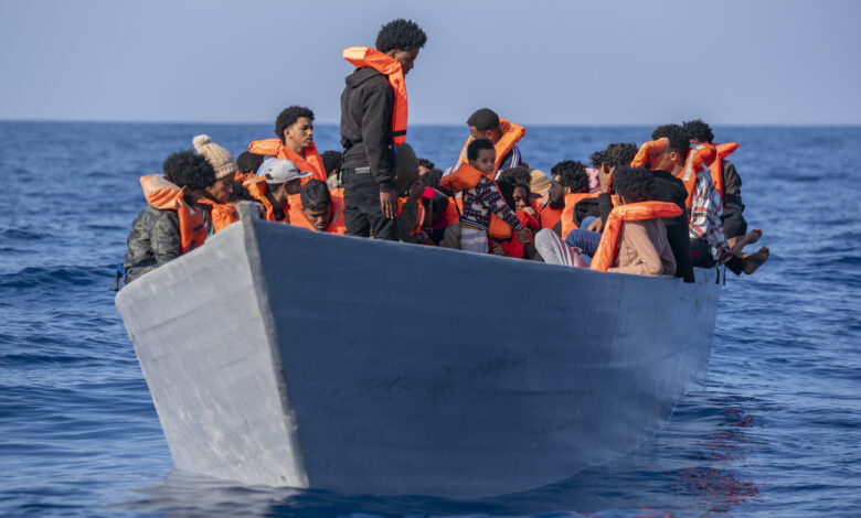 خفر السواحل الموريتاني ينقذ 227 مهاجراً قادمين من غامبيا