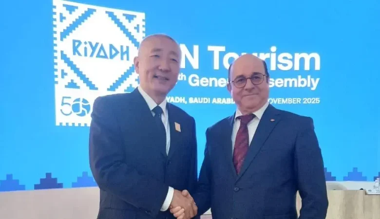 تونس والصين تبحثان تطوير التعاون السياحي وإطلاق خط جوي مباشر سنة 2026