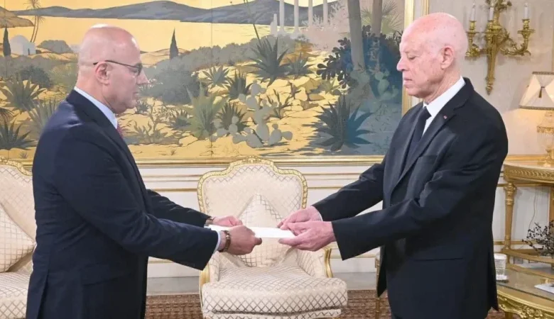 السفير الأمريكي الجديد لدى تونس: نتطلع لبدء فصل جديد من التعاون