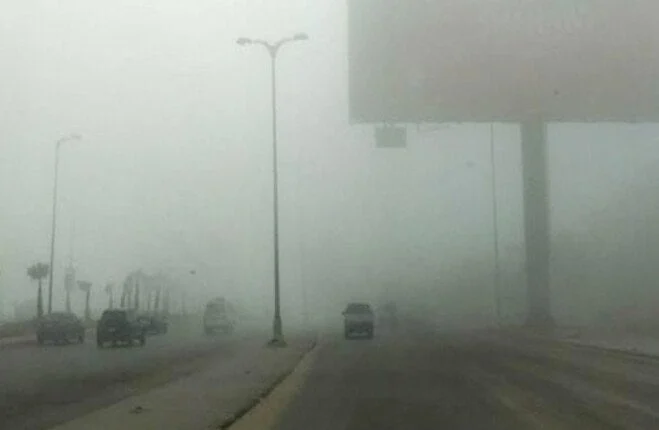 مصر: الإسكندرية تغلق الطريق الصحراوي بسبب شبورة كثيفة وتُشدد المرور على الطريق الزراعي