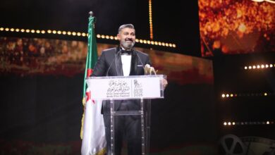 ياسر جلال يعتذر للشعب المصري بعد جدل واسع حول تصريحاته عن الجزائر