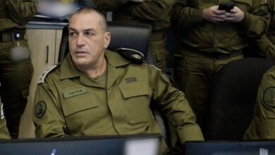 خلاف بين وزير الدفاع الإسرائيلي ورئيس الأركان يتحول إلى أزمة علنية داخل الجيش