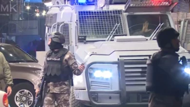 الأجهزة الأمنية الأردنية تنفذ مداهمة ناجحة في الرمثا