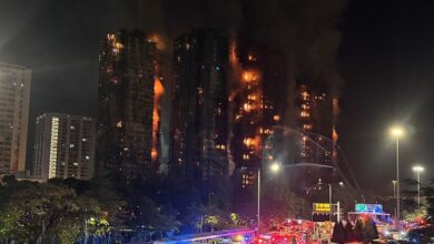 خبراء يشيرون إلى السقالات شديدة الاشتعال وراء حريق هونغ كونغ المميت 3 خبراء يشيرون إلى السقالات شديدة الاشتعال وراء حريق هونغ كونغ المميت