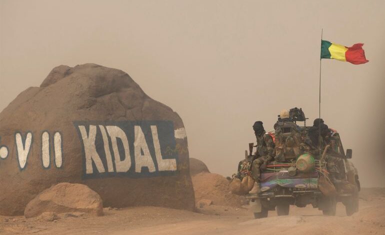 أزمة لوجستية وأمنية تعرقل حركة التجارة في مالي 1 أزمة لوجستية وأمنية تعرقل حركة التجارة في مالي