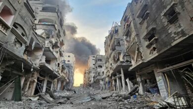 فيديو.. قصف إسرائيلي بغزة يستهدف مركبة مدنية ويخلف 5 قـ.تلى بينهم قيادي في كتـ.ائب القـ.سام