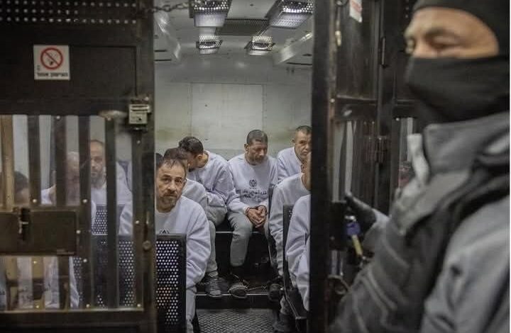 حـ.ماس تتسلّم قائمة تضم 1468 أسيراً من غـ.ـزة بعد تواصل غير مباشر مع الاحتـ.ـلال 1 حـ.ماس تتسلّم قائمة تضم 1468 أسيراً من غـ.ـزة بعد تواصل غير مباشر مع الاحتـ.ـلال