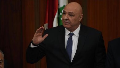 الرئيس اللبناني: الجيش لن يثنيه شيء عن القيام بدوره بما في ذلك الحملات المشبوهة أو التحريض من الداخل والخارج