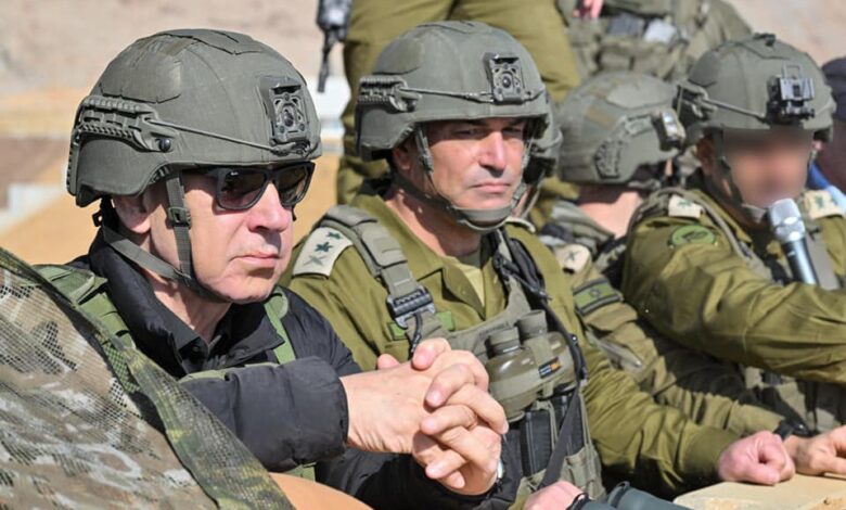 هيئة البث الإسرائيلية: رئيس الأركان يقيل قائد شعبة الاستخبارات في فرقة غزة بسبب إخفاقاته في 7 أكتوبر