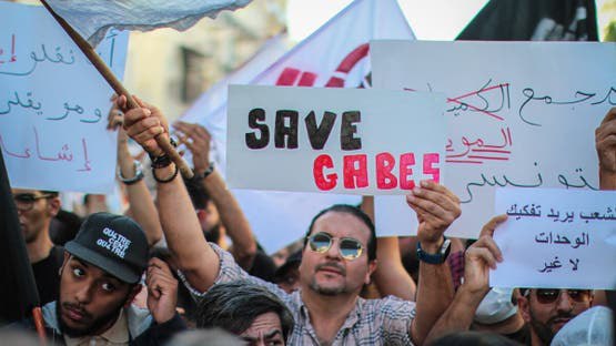 احتجاجات قابس تتصاعد.. وناشط يطالب الرئيس قيس سعيّد بالتدخل العاجل