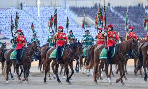 بالصور.. استعراض عسكري مهيب في سلطنة عُمان احتفالًا باليوم الوطني