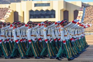بالصور.. استعراض عسكري مهيب في سلطنة عُمان احتفالًا باليوم الوطني