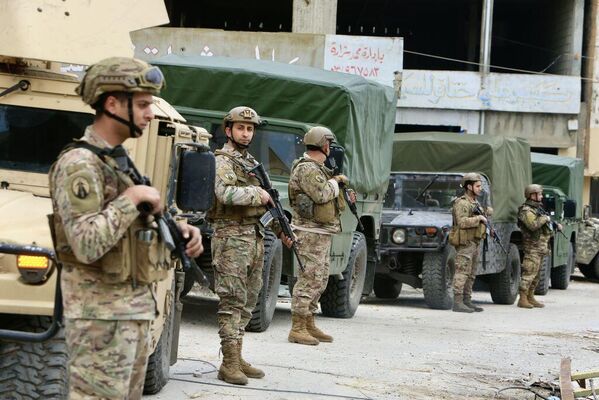 إصابة عسكري لبناني في انفجار جسم مشبوه بوادي زبقين 1 إصابة عسكري لبناني في انفجار جسم مشبوه بوادي زبقين