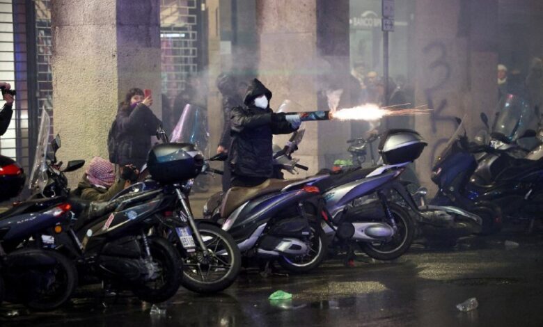 احتجاجات في بولونيا رفضًا لمشاركة فريق إسرائيلي في الدوري الأوروبي لكرة السلة