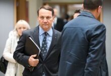 بولندا تستدعي السفير الإسرائيلي بسبب منشور حول شارات اليهود في الحرب العالمية الثانية