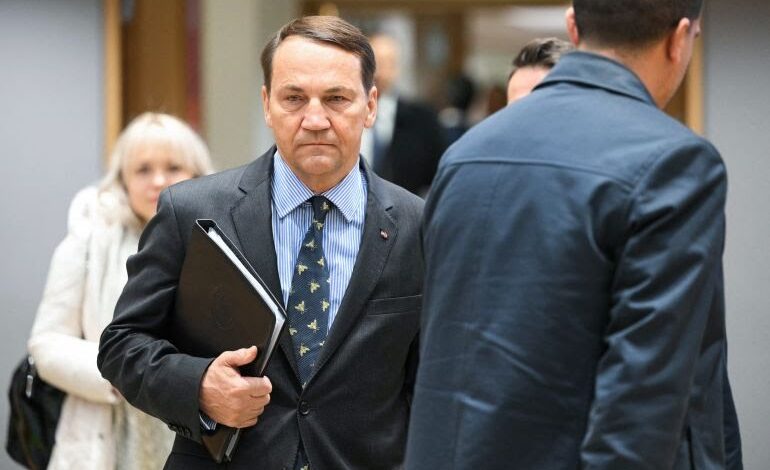 بولندا تستدعي السفير الإسرائيلي بسبب منشور حول شارات اليهود في الحرب العالمية الثانية 1 بولندا تستدعي السفير الإسرائيلي بسبب منشور حول شارات اليهود في الحرب العالمية الثانية