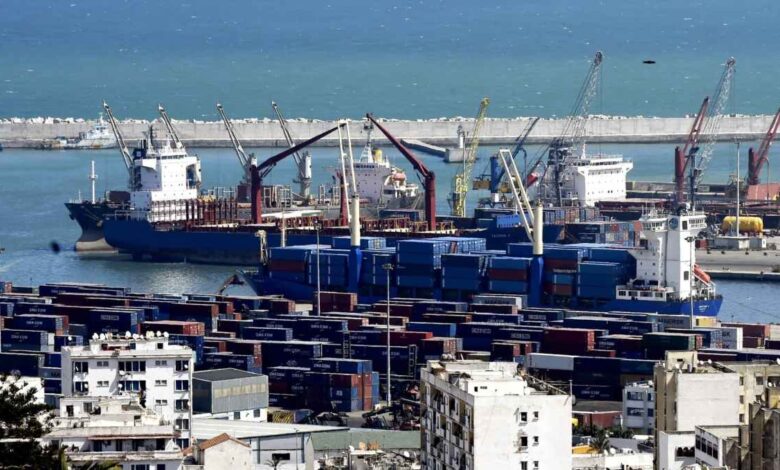 الجزائر تسجّل أول عجز تجاري منذ 4 سنوات في النصف الأول من 2025 1 الجزائر تسجّل أول عجز تجاري منذ 4 سنوات في النصف الأول من 2025