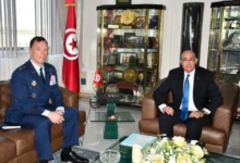 تونس تستقبل قائد القيادة العسكرية الأمريكية لإفريقيا في زيارة لتعزيز التعاون الدفاعي