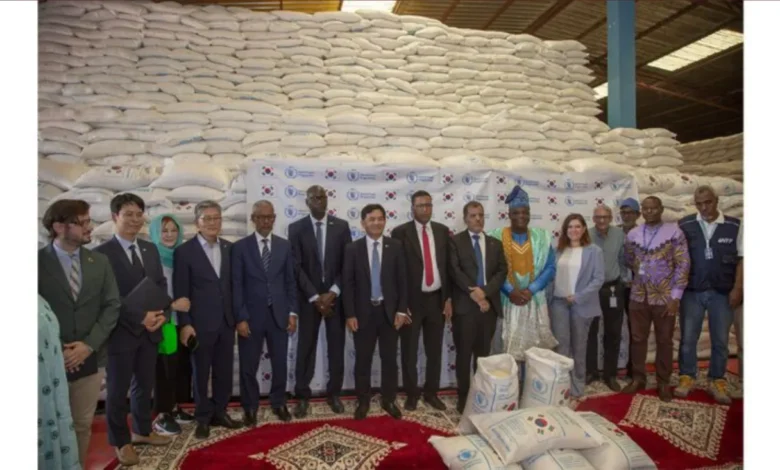 كوريا تسلّم 13 ألف طن من الأرز لدعم اللاجئين في موريتانيا