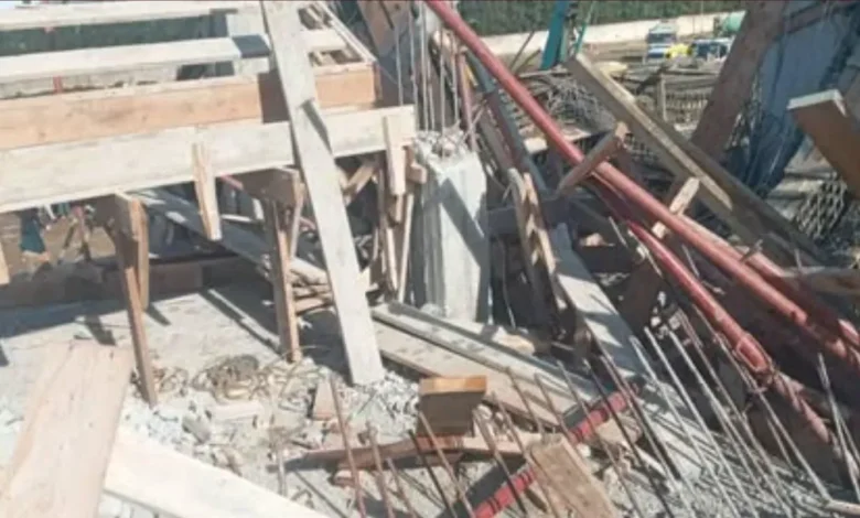 انهيار جزئي بملعب قيد الإنجاز يُصيب 5 أشخاص في بومرداس 1 انهيار جزئي بملعب قيد الإنجاز يُصيب 5 أشخاص في بومرداس