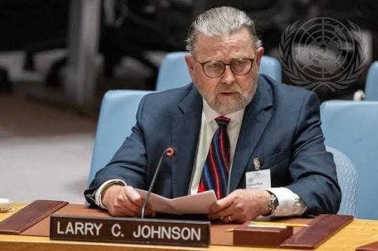 محلل أميركي ينتقد خطة ترامب للسلام بين روسيا وأوكرانيا ويصفها بأنها "غير حقيقية"