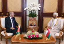 الأردن وعُمان تبحثان تعزيز التعاون الثنائي في مسقط