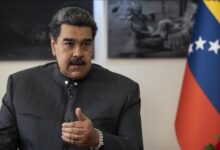 واشنطن تبحث إسقاط منشورات فوق كاراكاس للضغط على مادورو