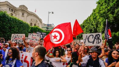 مسيرة احتجاجية بتونس العاصمة للمطالبة بوقف التلوث ودعم حرية التعبير