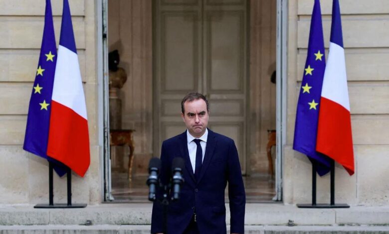 فرنسا ترحب بعفو الجزائر عن الكاتب بوعلام صنصال