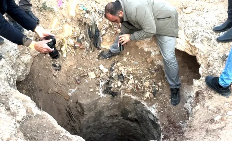 اكتشاف مقبرة جماعية في قرية تركان بحلب بسوريا