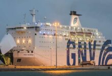 فرنسا توقف عبّارة إلى الجزائر بعد العثور على جهاز تجسس على متنها