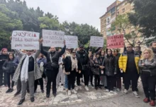 احتجاجات ضد الشرطة الإسبانية بعد مقـ.تل شاب مغربي تم صعقه بمسدسين كهربائيين..