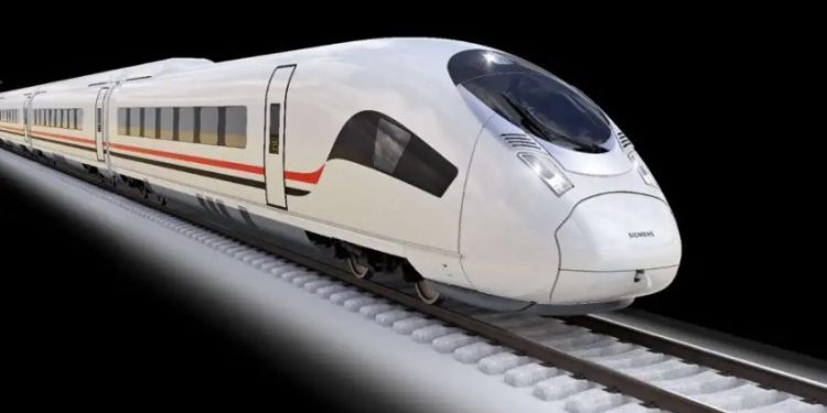 مصر تدخل سباق القطارات السريعة وتقترب بقوة من الكبار.. وتحقق المركز الثامن عالمياً بأكثر من 2000 ميل