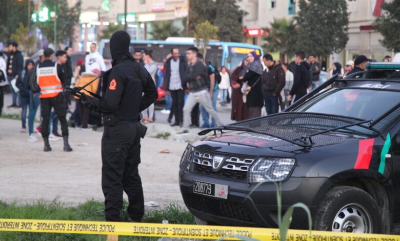 اجهزة الامن المغربية تفكك ورشتين سريتين لإعداد المخدرات بطنجة وحجز نصف طن من الشيرا 1 اجهزة الامن المغربية تفكك ورشتين سريتين لإعداد المخدرات بطنجة وحجز نصف طن من الشيرا