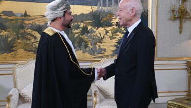 الرئيس التونسي قيس سعيّد يستقبل وزير التجارة والصناعة وترويج الاستثمار العماني، في قرطاج