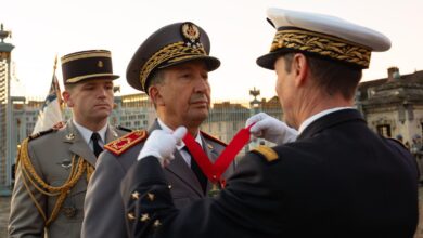 باريس تستقبل المفتش العام للقوات المسلحة المغربية وتكرّمه 2 باريس تستقبل المفتش العام للقوات المسلحة المغربية وتكرّمه