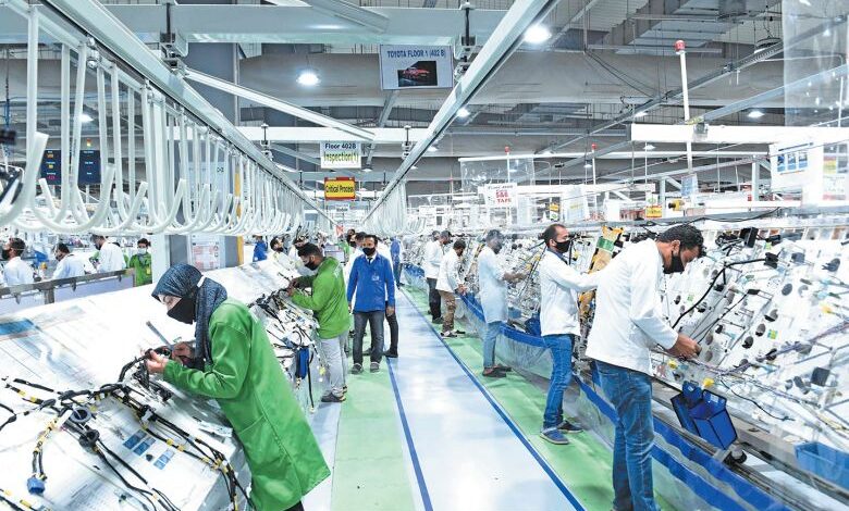 وزارة التجارة المصرية تطلق صندوقًا لدعم المصانع المتعثرة مطلع يناير 1 وزارة التجارة المصرية تطلق صندوقًا لدعم المصانع المتعثرة مطلع يناير