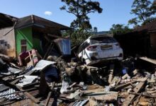 إندونيسيا: الفيضانات والانهيارات الأرضية تخلف أكثر من ألف قتـ. ـيل ومئات المفقودين