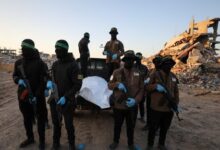 إسرائيل تتهم الفصائل الفلسطينية بالمماطلة في تسليم آخر رهينة محتجز في غزة