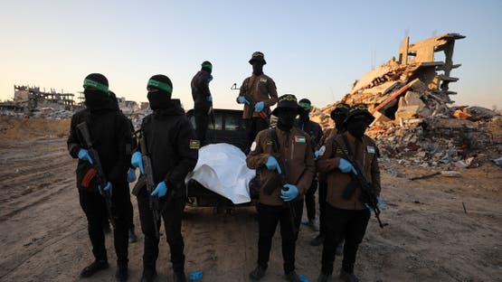 إسرائيل تتهم الفصائل الفلسطينية بالمماطلة في تسليم آخر رهينة محتجز في غزة 1 إسرائيل تتهم الفصائل الفلسطينية بالمماطلة في تسليم آخر رهينة محتجز في غزة