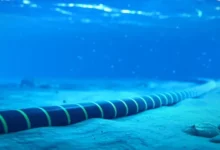 الجزائر تعتزم إطلاق كابل بحري جديد لتعزيز سرعة الإنترنت