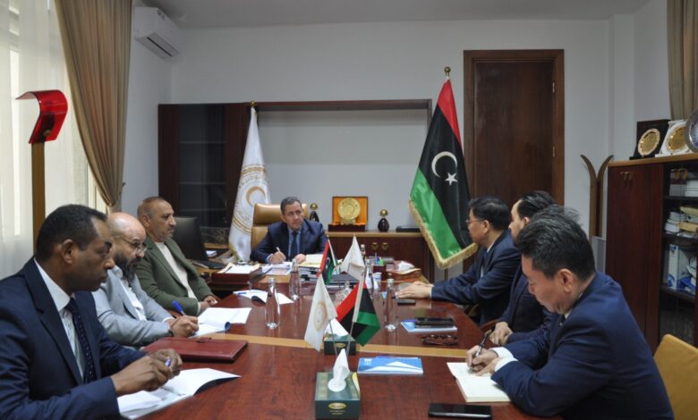 ليبيا تبحث مع شركة صينية استئناف مشاريع البنية التحتية وتطوير برنامج الإسكان 1 ليبيا تبحث مع شركة صينية استئناف مشاريع البنية التحتية وتطوير برنامج الإسكان