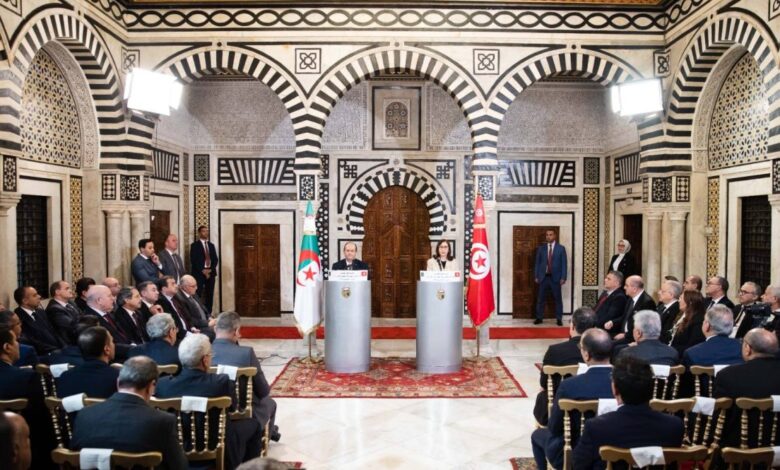 تونس والجزائر تجددان دعمهما للحل السياسي الشامل في ليبيا 1 تونس والجزائر تجددان دعمهما للحل السياسي الشامل في ليبيا